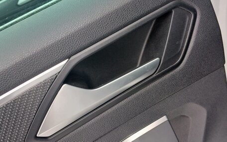 Volkswagen Tiguan II, 2021 год, 3 690 000 рублей, 6 фотография