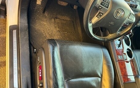 Toyota Highlander III, 2013 год, 1 900 000 рублей, 13 фотография