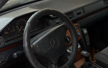 Mercedes-Benz E-Класс, 1993 год, 255 000 рублей, 7 фотография