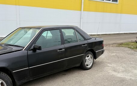 Mercedes-Benz E-Класс, 1993 год, 255 000 рублей, 26 фотография