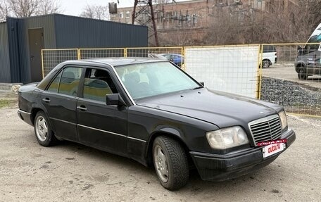 Mercedes-Benz E-Класс, 1993 год, 255 000 рублей, 24 фотография