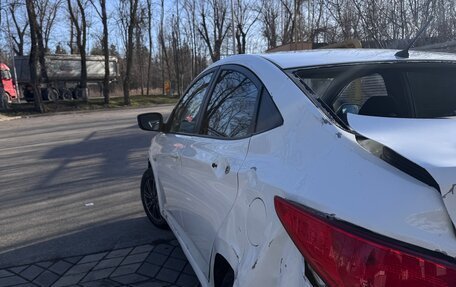 Hyundai Solaris II рестайлинг, 2015 год, 340 000 рублей, 3 фотография