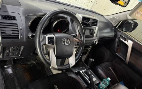 Toyota Land Cruiser Prado 150 рестайлинг 2, 2013 год, 2 850 000 рублей, 7 фотография