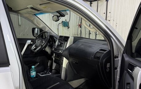 Toyota Land Cruiser Prado 150 рестайлинг 2, 2013 год, 2 850 000 рублей, 8 фотография