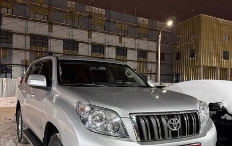 Toyota Land Cruiser Prado 150 рестайлинг 2, 2013 год, 2 850 000 рублей, 4 фотография