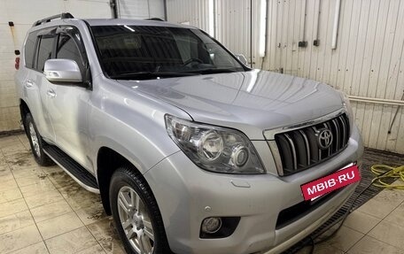 Toyota Land Cruiser Prado 150 рестайлинг 2, 2013 год, 2 850 000 рублей, 5 фотография