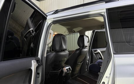 Toyota Land Cruiser Prado 150 рестайлинг 2, 2013 год, 2 850 000 рублей, 13 фотография