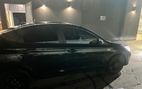 Hyundai Solaris II рестайлинг, 2021 год, 1 750 000 рублей, 8 фотография