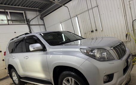 Toyota Land Cruiser Prado 150 рестайлинг 2, 2013 год, 2 850 000 рублей, 11 фотография