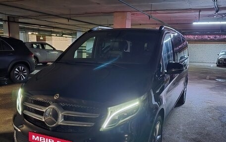 Mercedes-Benz V-Класс, 2022 год, 8 500 000 рублей, 2 фотография