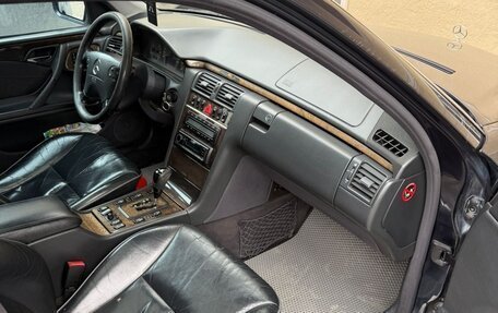 Mercedes-Benz E-Класс, 2001 год, 525 000 рублей, 5 фотография