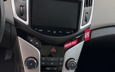 Chevrolet Cruze II, 2013 год, 990 000 рублей, 17 фотография