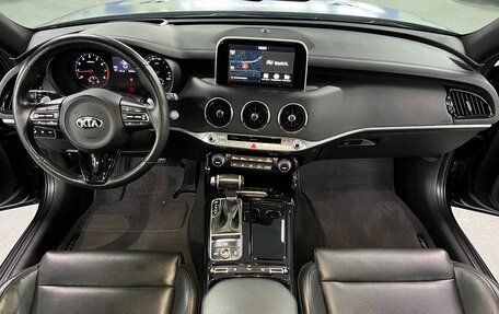 KIA Stinger I, 2018 год, 2 800 000 рублей, 16 фотография