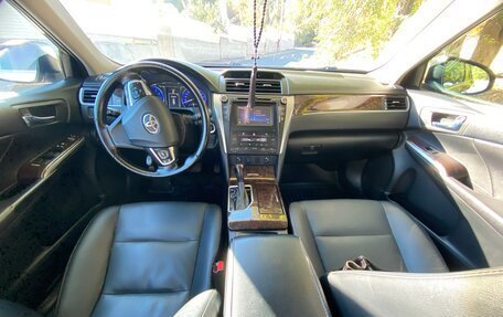 Toyota Camry, 2015 год, 1 880 000 рублей, 13 фотография