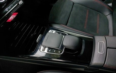 Mercedes-Benz CLA, 2019 год, 3 199 000 рублей, 14 фотография