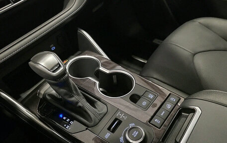 Toyota Highlander, 2026 год, 5 590 000 рублей, 17 фотография