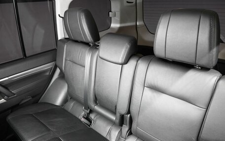 Mitsubishi Pajero IV, 2014 год, 2 245 000 рублей, 10 фотография