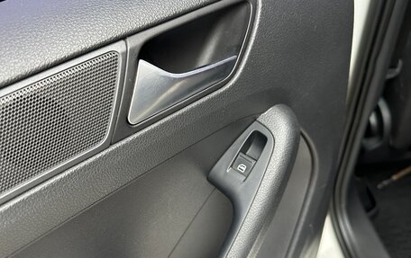 Volkswagen Jetta VI, 2012 год, 790 000 рублей, 11 фотография