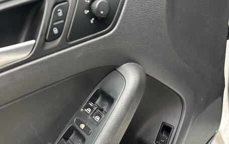 Volkswagen Jetta VI, 2012 год, 790 000 рублей, 12 фотография