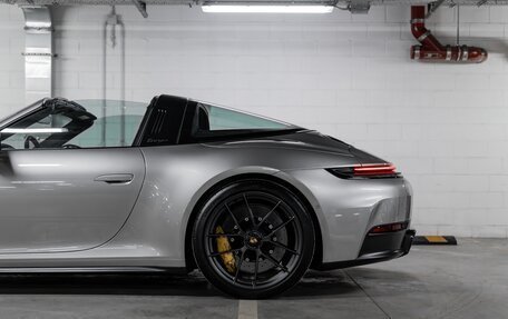 Porsche 911, 2025 год, 33 000 000 рублей, 8 фотография