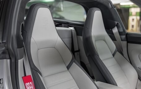 Porsche 911, 2025 год, 33 000 000 рублей, 38 фотография