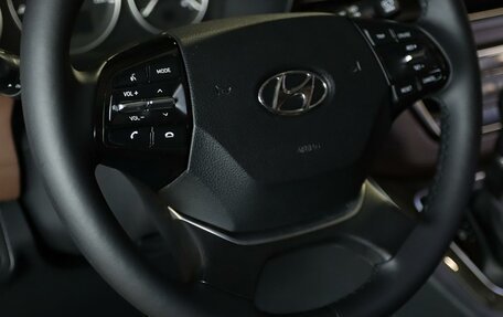 Hyundai Grand Starex Grand Starex I рестайлинг 2, 2019 год, 3 499 000 рублей, 9 фотография