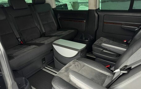 Volkswagen Multivan T5, 2011 год, 2 239 000 рублей, 23 фотография