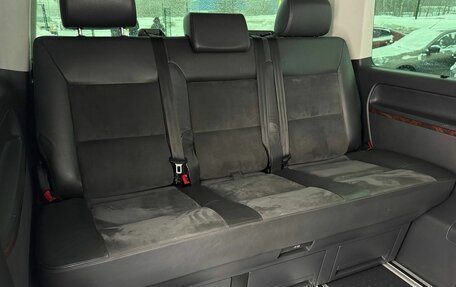 Volkswagen Multivan T5, 2011 год, 2 239 000 рублей, 32 фотография