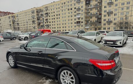 Mercedes-Benz E-Класс, 2012 год, 1 100 000 рублей, 4 фотография