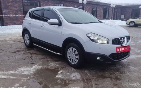 Nissan Qashqai, 2010 год, 1 100 000 рублей, 2 фотография