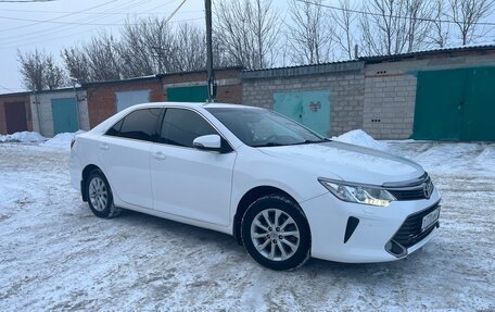 Toyota Camry, 2015 год, 2 120 000 рублей, 14 фотография