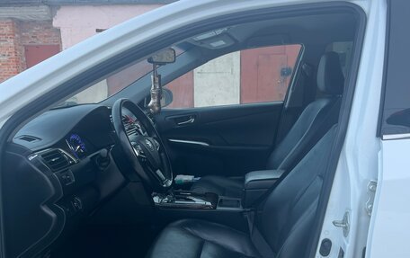 Toyota Camry, 2015 год, 2 120 000 рублей, 17 фотография