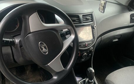 Hyundai Solaris II рестайлинг, 2013 год, 684 000 рублей, 6 фотография