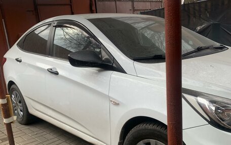 Hyundai Solaris II рестайлинг, 2013 год, 684 000 рублей, 5 фотография