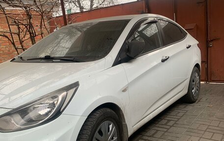 Hyundai Solaris II рестайлинг, 2013 год, 684 000 рублей, 2 фотография