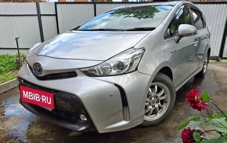 Toyota Prius Alpha I (ZVW40/41), 2019 год, 1 900 000 рублей, 2 фотография