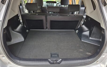 Toyota Prius Alpha I (ZVW40/41), 2019 год, 1 900 000 рублей, 13 фотография