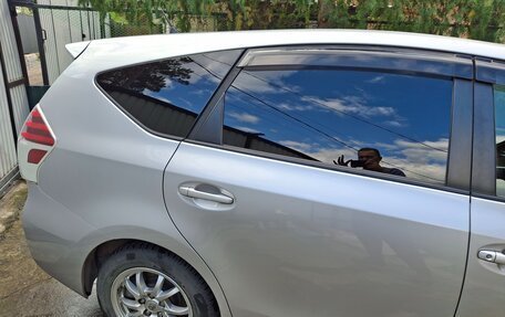 Toyota Prius Alpha I (ZVW40/41), 2019 год, 1 900 000 рублей, 7 фотография