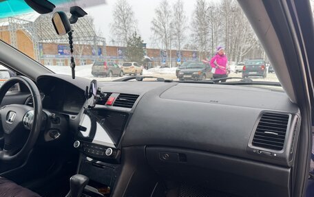 Honda Accord VII рестайлинг, 2004 год, 670 000 рублей, 12 фотография