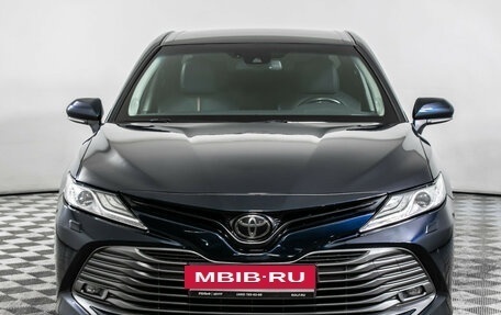Toyota Camry, 2019 год, 2 870 000 рублей, 2 фотография