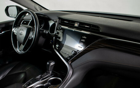 Toyota Camry, 2019 год, 2 870 000 рублей, 12 фотография