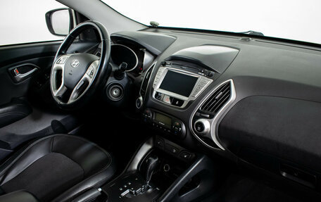 Hyundai ix35 I рестайлинг, 2013 год, 1 290 000 рублей, 10 фотография