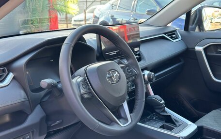 Toyota RAV4, 2025 год, 4 090 000 рублей, 13 фотография