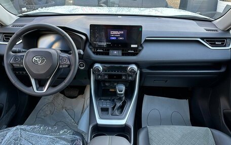 Toyota RAV4, 2025 год, 4 090 000 рублей, 12 фотография