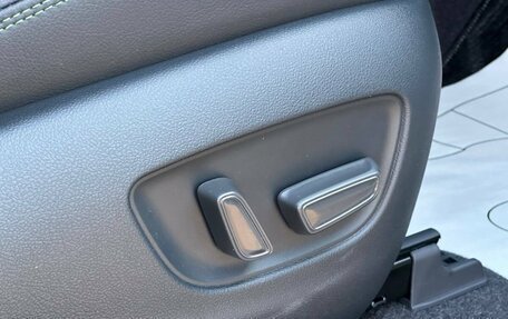 Toyota RAV4, 2025 год, 4 090 000 рублей, 25 фотография