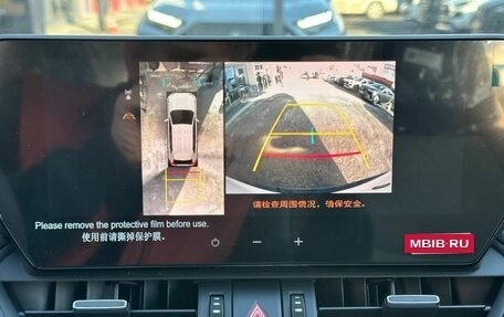 Toyota RAV4, 2025 год, 4 090 000 рублей, 21 фотография