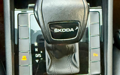 Skoda Superb III рестайлинг, 2018 год, 2 100 000 рублей, 17 фотография