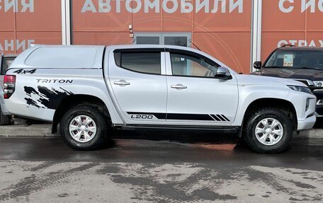 Mitsubishi L200 IV рестайлинг, 2019 год, 2 400 000 рублей, 4 фотография