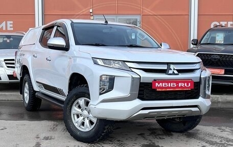 Mitsubishi L200 IV рестайлинг, 2019 год, 2 400 000 рублей, 3 фотография