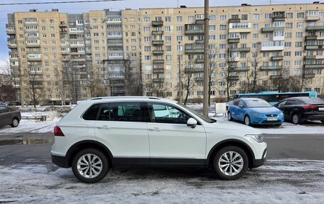 Volkswagen Tiguan II, 2021 год, 3 439 000 рублей, 4 фотография